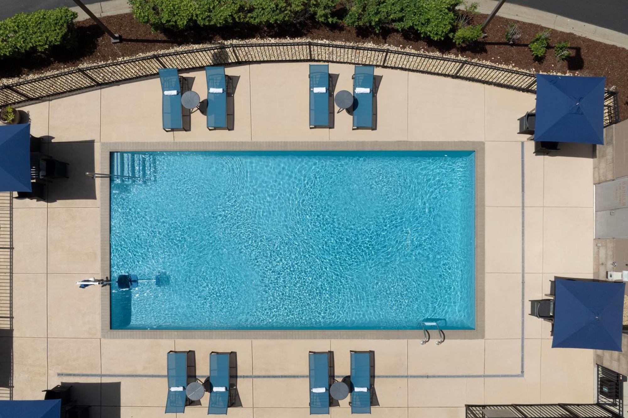 Hampton Inn & Suites Huntsville Research Park Area Экстерьер фото