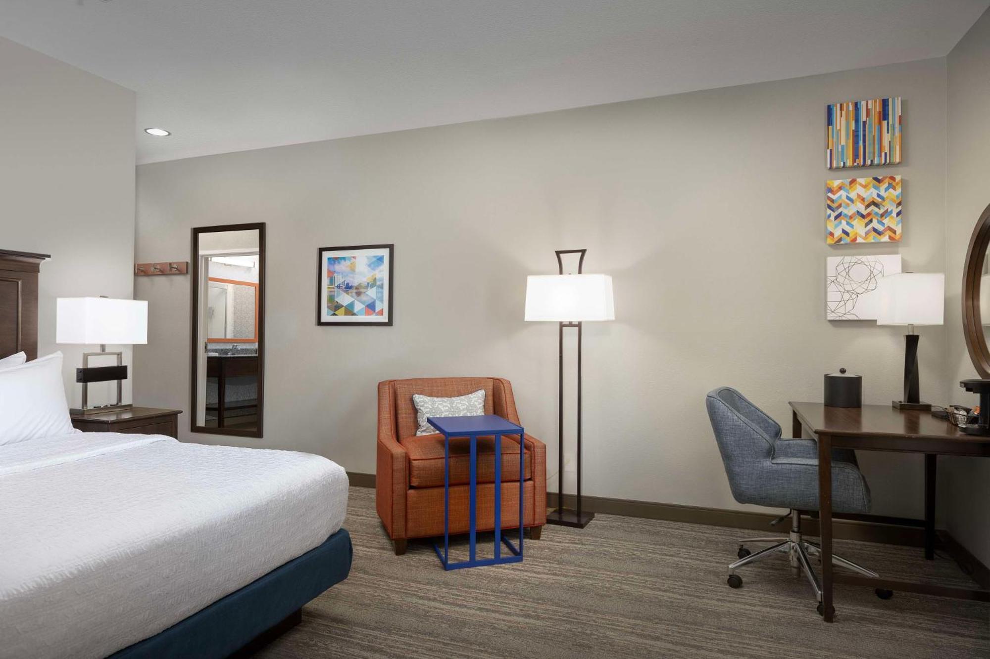 Hampton Inn & Suites Huntsville Research Park Area Экстерьер фото